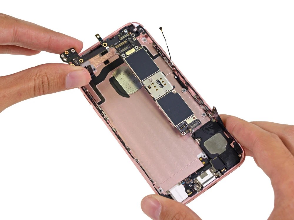 Chip iPhone Dikabarkan Bakal Dirakit di Indonesia