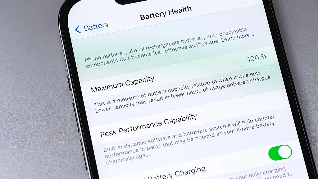 cara battery health iPhone 100%