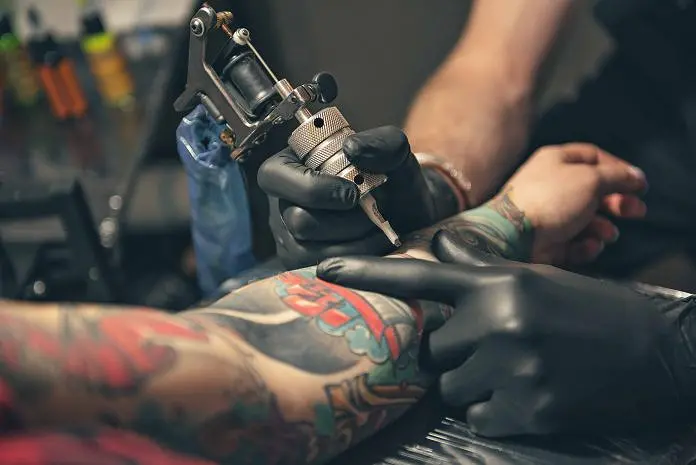 illustrasi tattoo artist