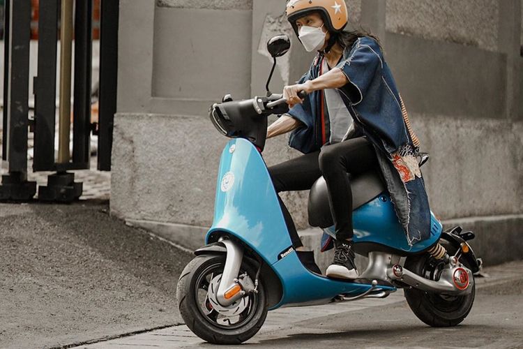 Sumber: https://otomotif.kompas.com/read/2020/12/18/124100515/cara-benar-mengendarai-motor-listrik-kenali-karakter-gasnya