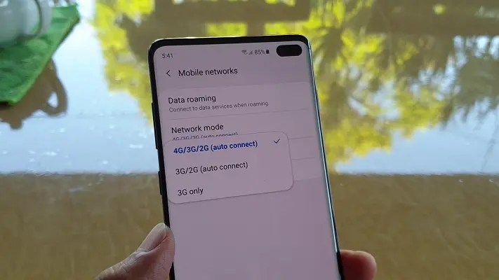 Samsung Galaxy S10 / S10+: Change Network Mode to 4G / 3G / 2G (Auto  Connect) - YouTube