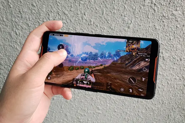 Asus ROG Phone Hands-On: A True Gaming Smartphone