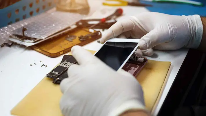 Apple Service Center Dubai | iPhone Repair | iPad Repair - CelMetro