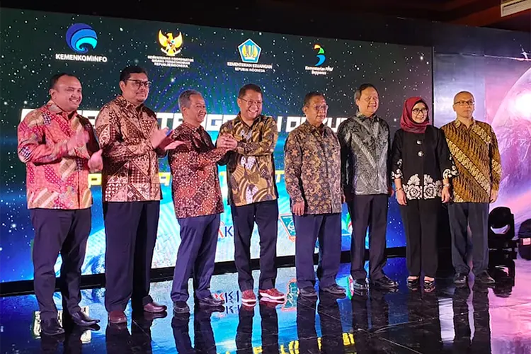 Pemerintah Gandeng Swasta Garap Satelit Internet 'Satria'