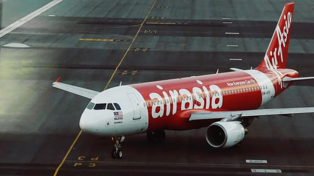 AirAsia Putuskan Kerja Sama