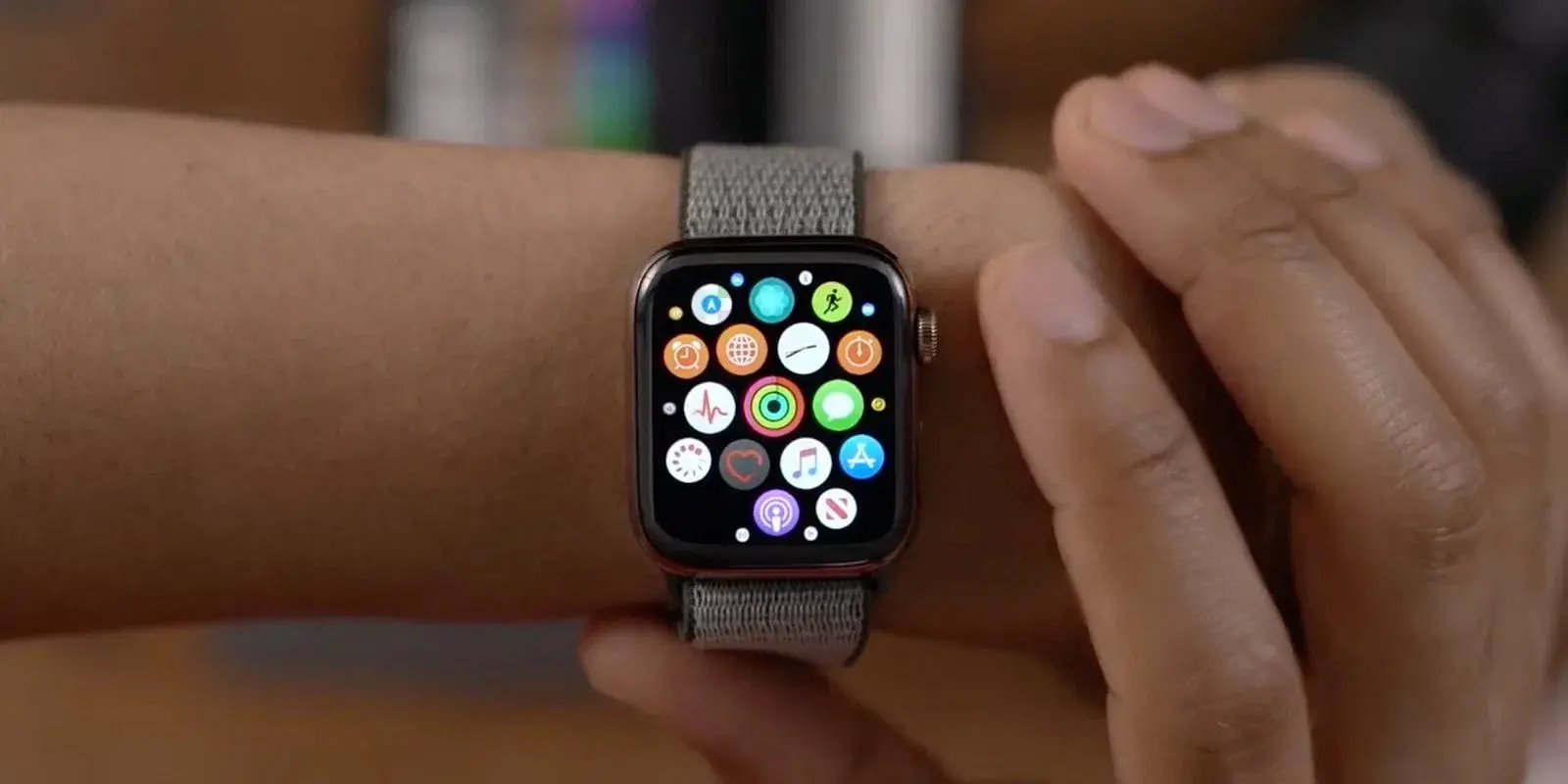 Apple hadirkan Apple Watch harga terjangkau