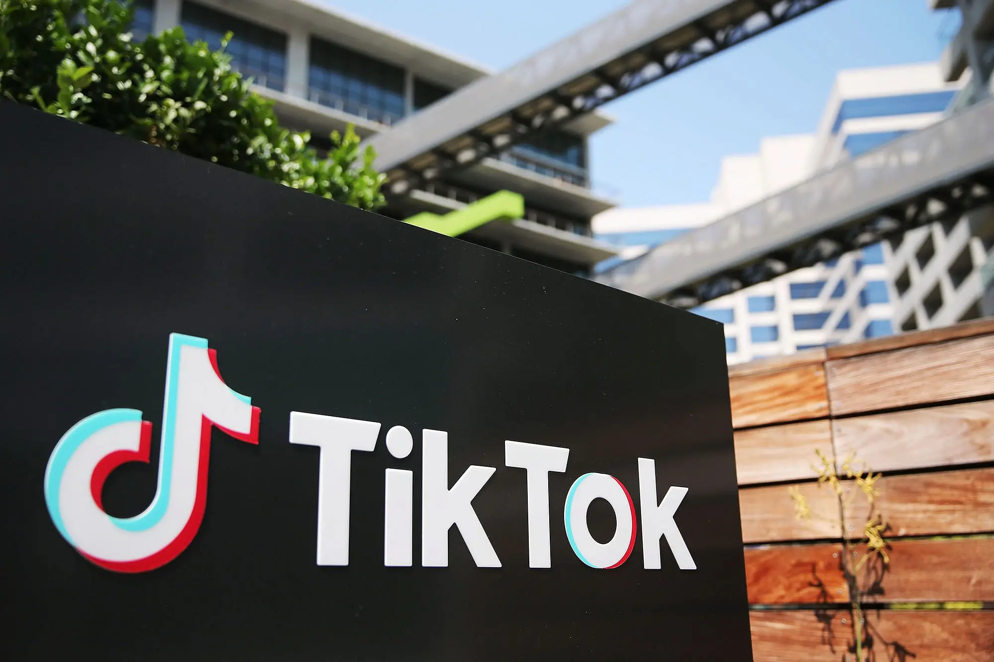 TikTok Jalin Kerjasama dengan Sony Music