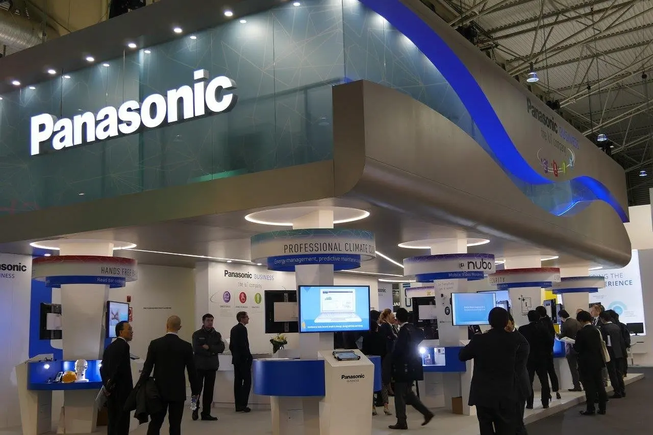 Bersaing dengan Cina, Panasonic Setop Produksi Panel Surya