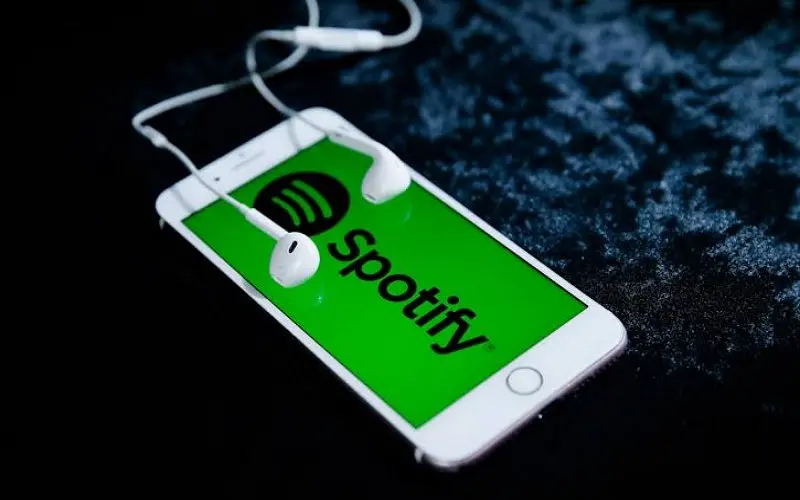 Lagu K-Pop Distributor Kakao M Hilang dari Spotify, Ada Apa?