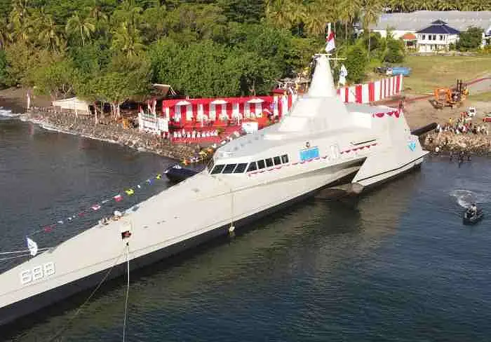 Spesifikasi Kapal Perang Baru Indonesia, KRI Golok-688