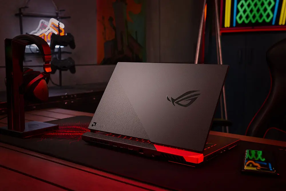 Review ASUS ROG Strix G15 Advantage, Gaming Rata Kanan