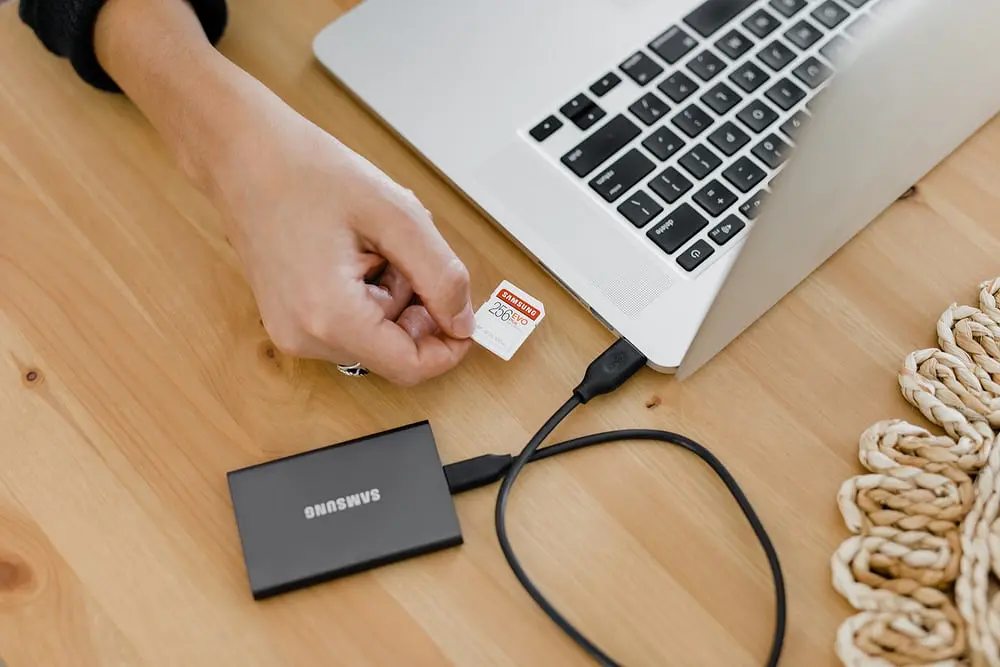 Tips Membeli Hard Disk Eksternal SSD HDD