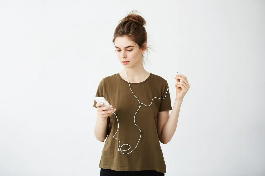 Cara Memperbaiki Earphone Mati Sebelah