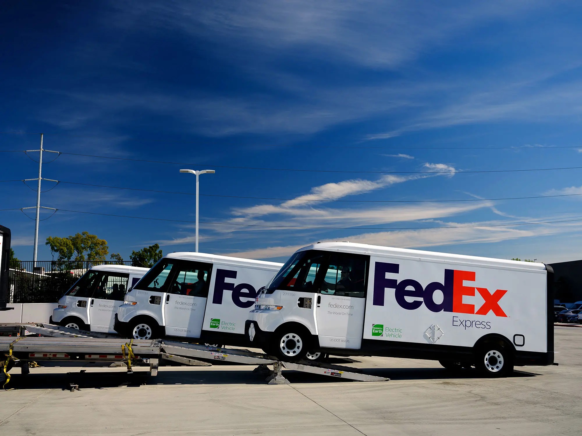 van FedEx Express