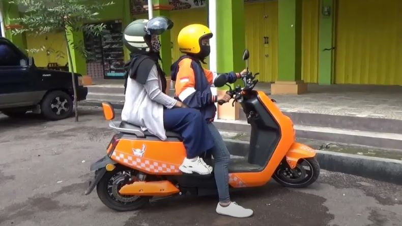 Ojek, Jeggboy, Gojek, Grab, layanan