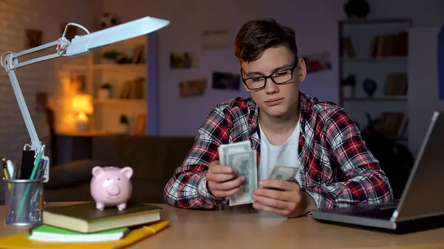 7 Cara Remaja Bisa Menghasilkan Uang dari Internet