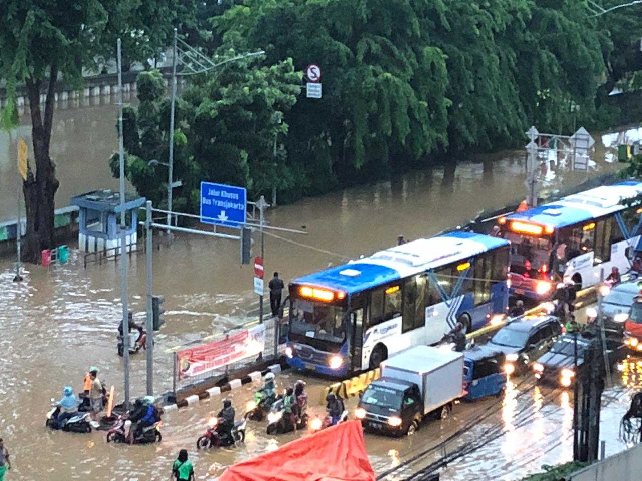 3 Aplikasi untuk Pantau Banjir Terkini di Jakarta dan ...