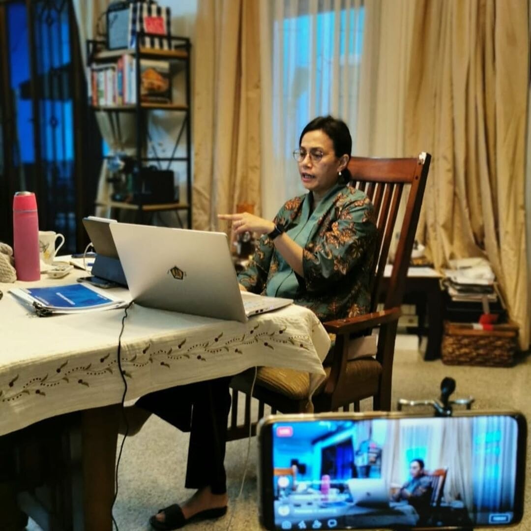 Banyak Diakses Selama WFH Sri Mulyani Kejar Pajak Netflix dan Zoom 