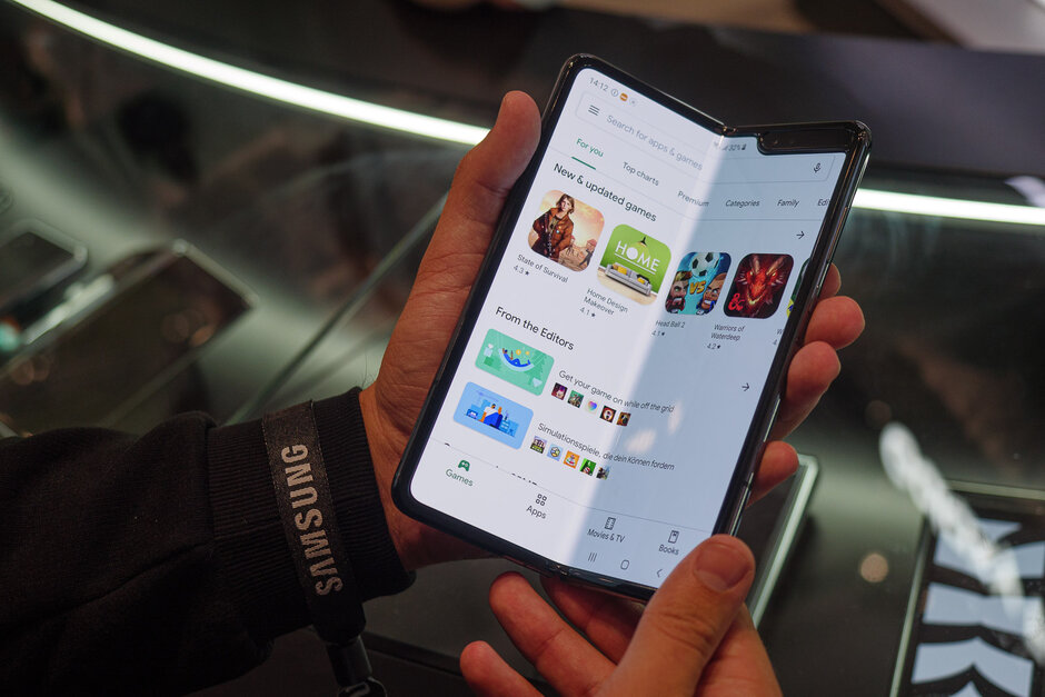 Samsung Ungkap Teknologi Layar Lipat Generasi Ketiga