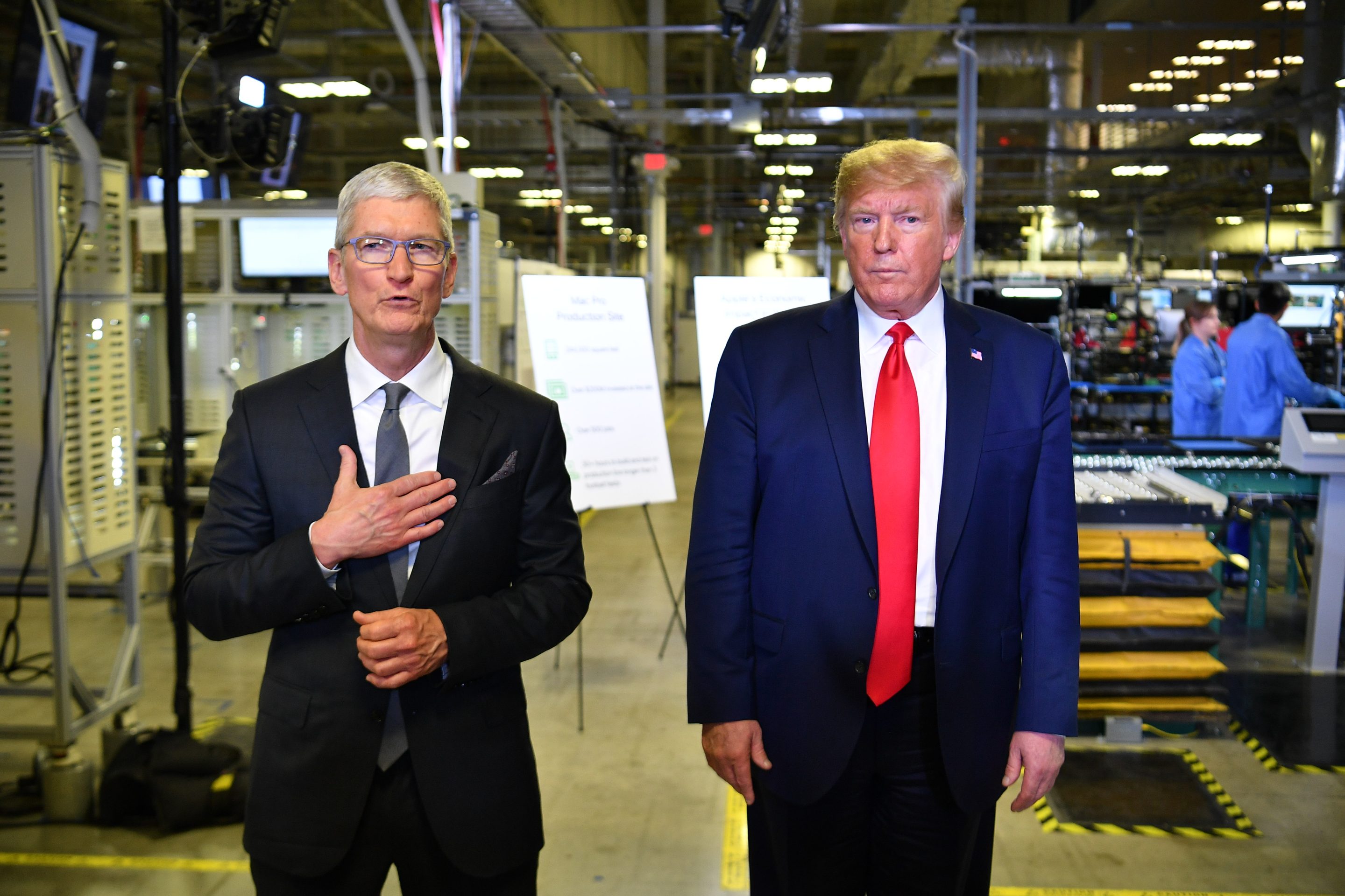 Donald Trump Dorong Produksi iPhone di AS, Apple Sebut Banyak Tantangan