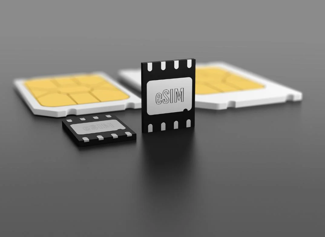 Apakah sinyal eSIM lebih kuat dari SIM fisik