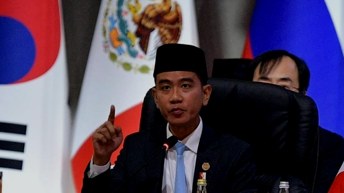 gibran memberikan pidato di ktt afrika