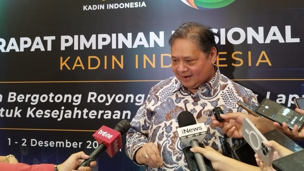 Harga Mobil Listrik Turun, Airlangga Hartarto EV, Insentif Otomotif 2026, Penurunan Harga Mobil Konvensional, Investasi Mobil Listrik Indonesia, TKDN 