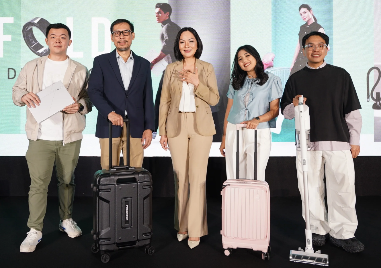 Acer Indonesia, Acer FreeSense Ring, Smart Ring, Wearable AI, Acer Luggage, Koper Ramah Lingkungan, Acer Fashion, Gadget Kesehatan, Gadget, Teknologi Travel