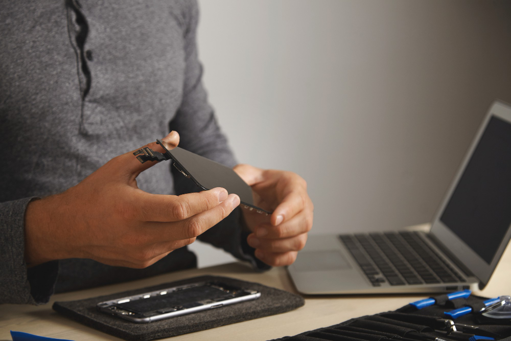 battery limit laptop, cara menjaga kesehatan baterai laptop, pengisian baterai 80 persen, aplikasi MyASUS, Lenovo Vantage Conservation Mode