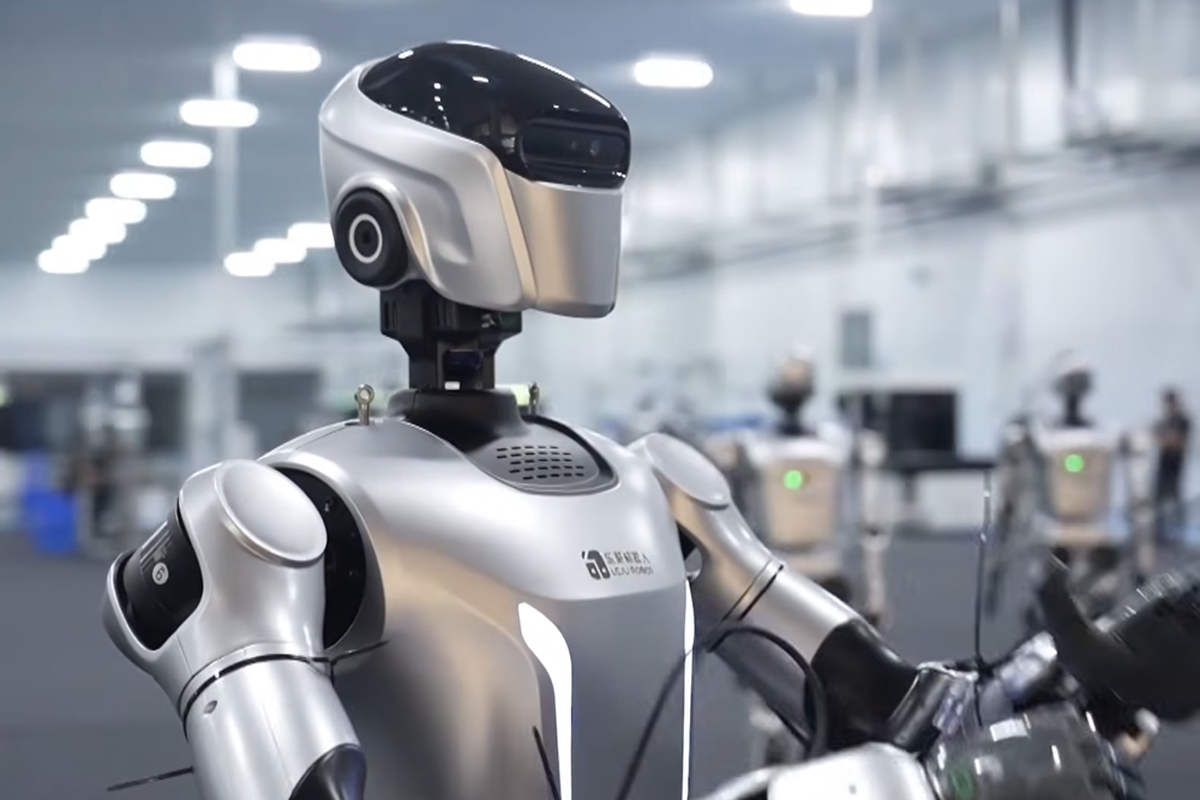 Robot Humanoid China, Produksi Robot Humanoid, Teknologi Robotika 2026, Pabrik Robot Otomatis, Efisiensi Manufaktur, Kecerdasan Buatan, Robotika China