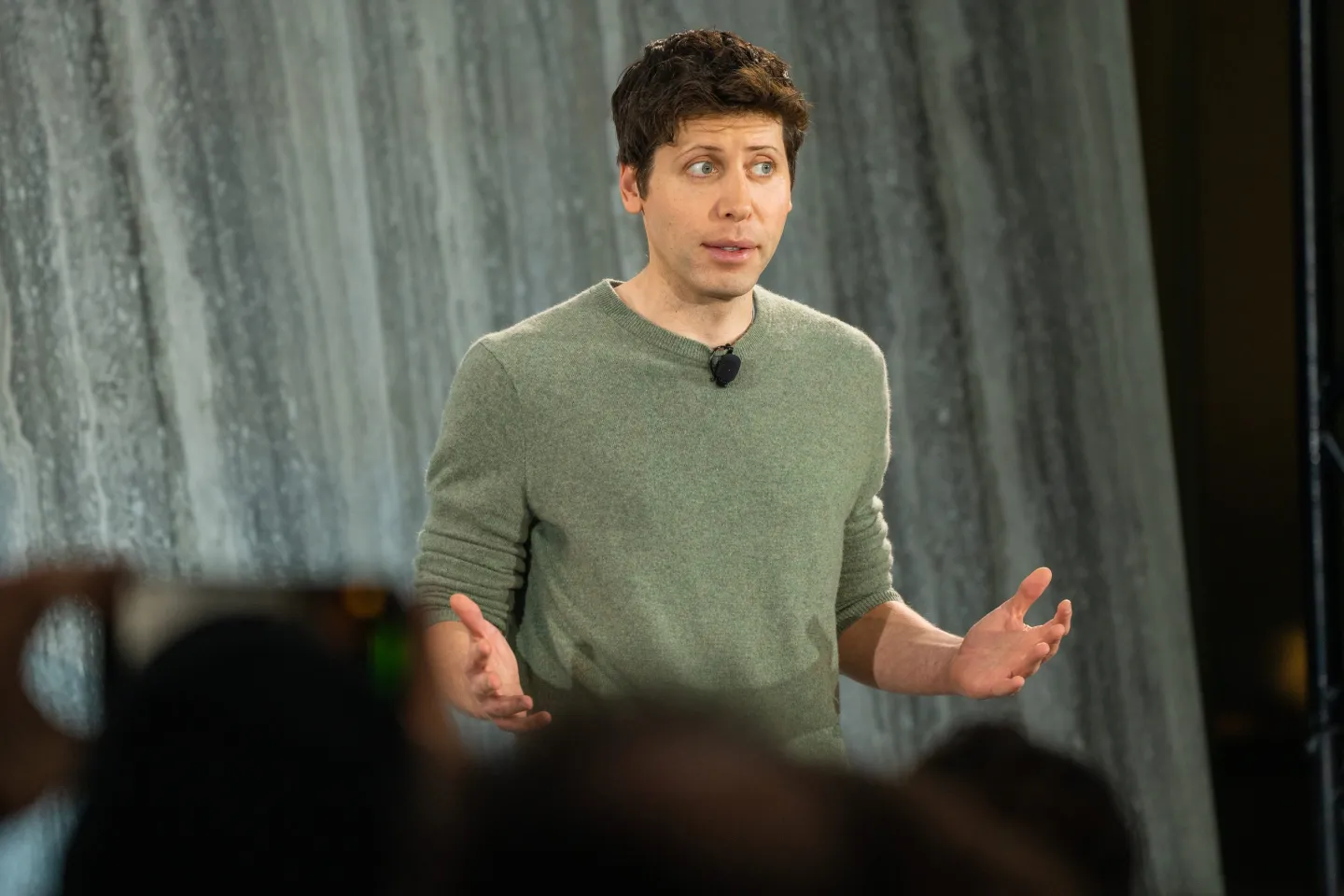 Sam Altman OpenAI AI superintelligence kecerdasan buatan risiko AI ancaman AI ChatGPT keamanan siber AI teknologi AI terbaru dampak AI global
