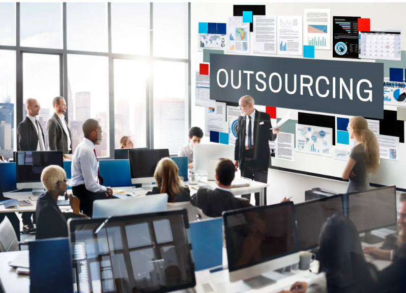 Tech Outsourcing Indonesia, Backend Intelligence Sagara, Transformasi Digital, IT Outsourcing, Sagara Technology, Strategi Bisnis